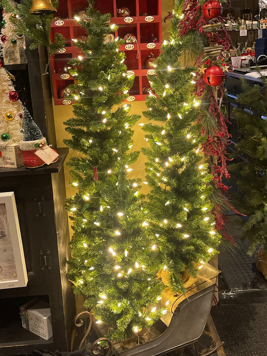 SET OF 3 PRE LIT SLIM CHRISTMAS TREES HZGB3 (BULKY ITEM EXTRA POSTAGE)