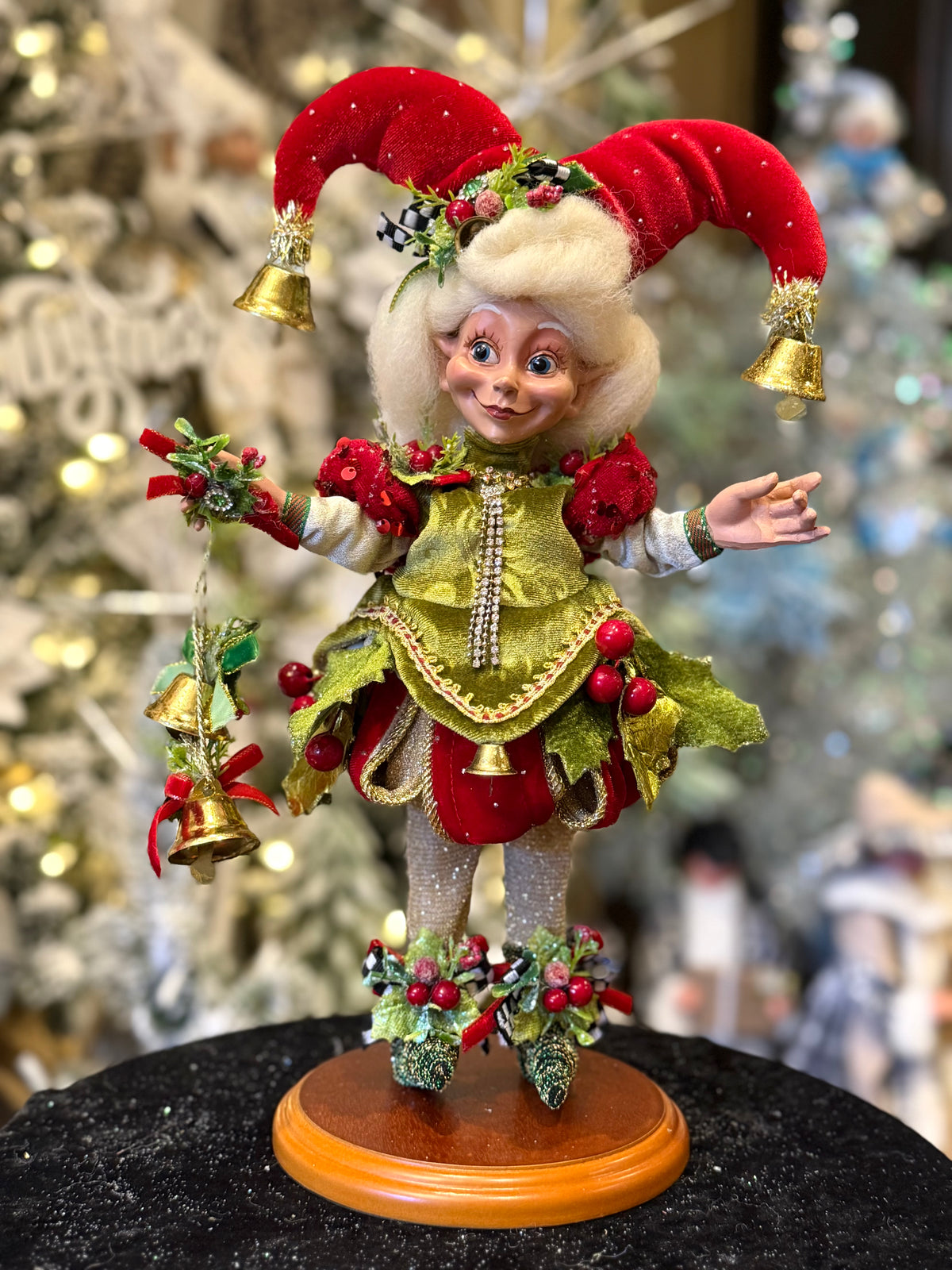 MARK ROBERTS - Small Holly Belle Elf on Base 51-64102