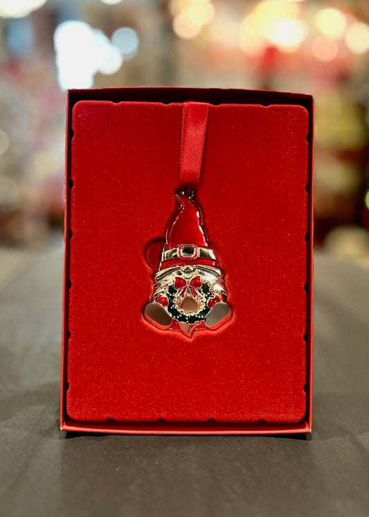 SILVER PLATED GNOME WITH WREATH ORNAMENT WP4123