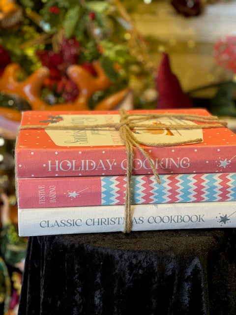 CHRISTMAS COOK BOOK STACK OF 3 X2481