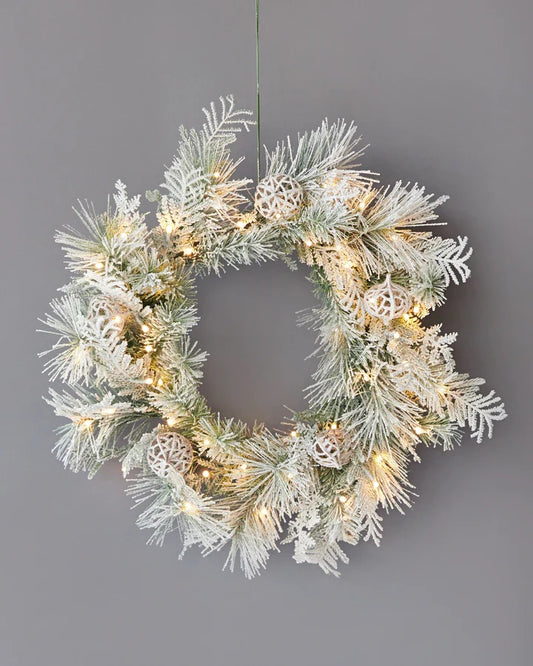 SNOWY PINE LED WREATH 60CM X2882