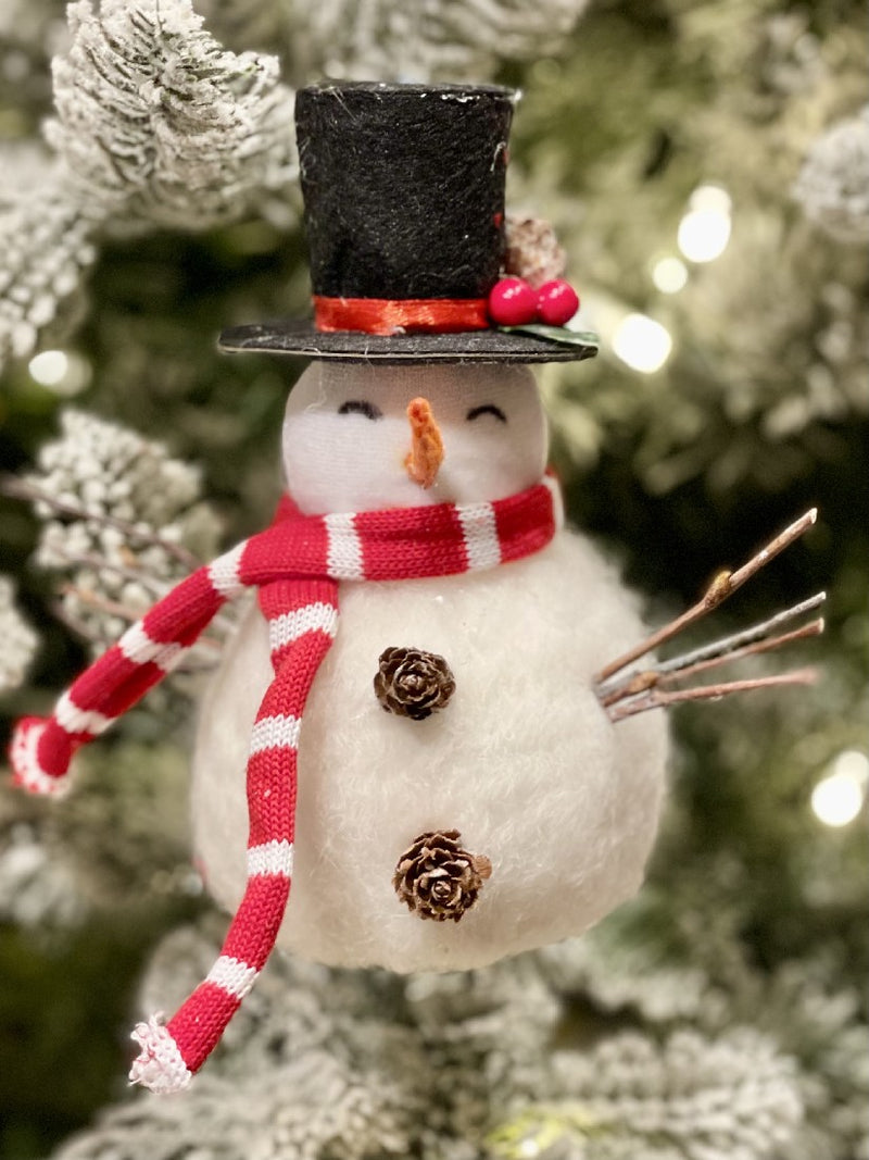 SMALL SNOWMAN WITH STICK ARMS X2647