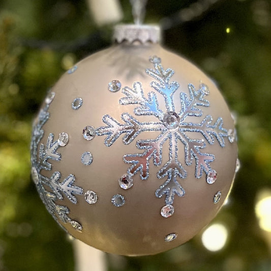 SILVER PALE GREEN SNOWFLAKE GLASS BALL HANGING ORNAMENT X279GR