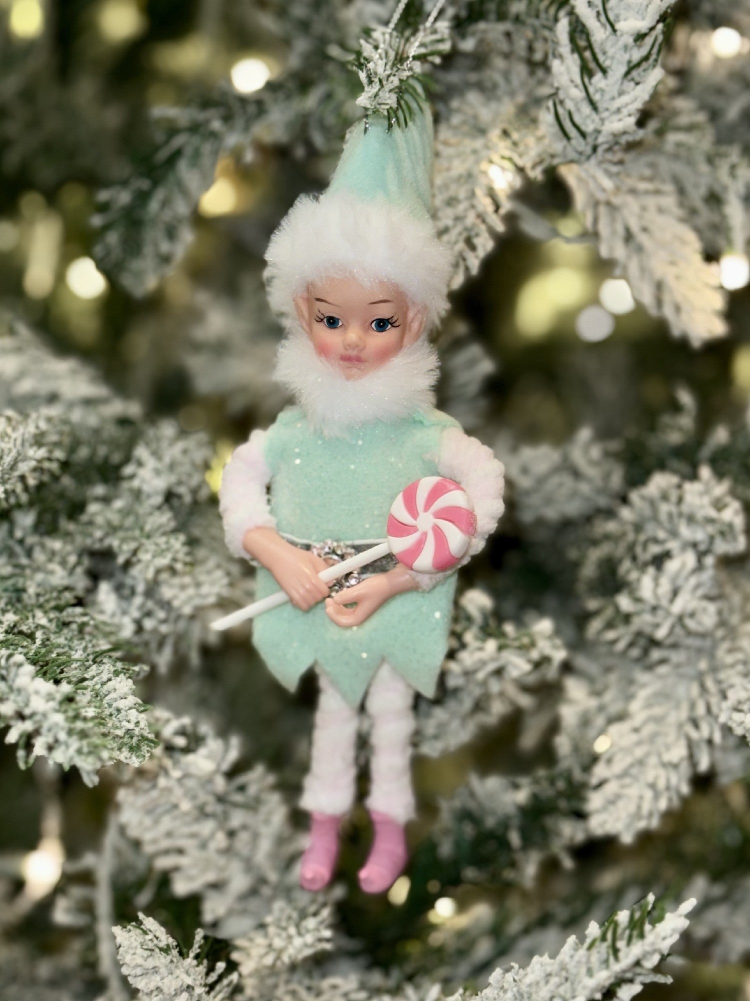 MINT PASTEL ELF WITH LOLLIPOP ORNAMENT X3535GR