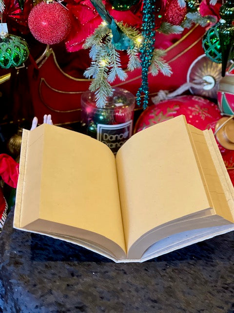 XMAS BOOK TBL PCE KRINGLES TREATS X3869