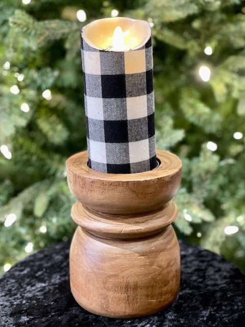 SMALL WOODEN TURNED CANDLE HOLDER WBCHPS