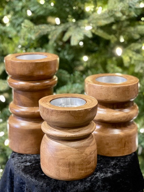 SMALL WOODEN TURNED CANDLE HOLDER WBCHPS