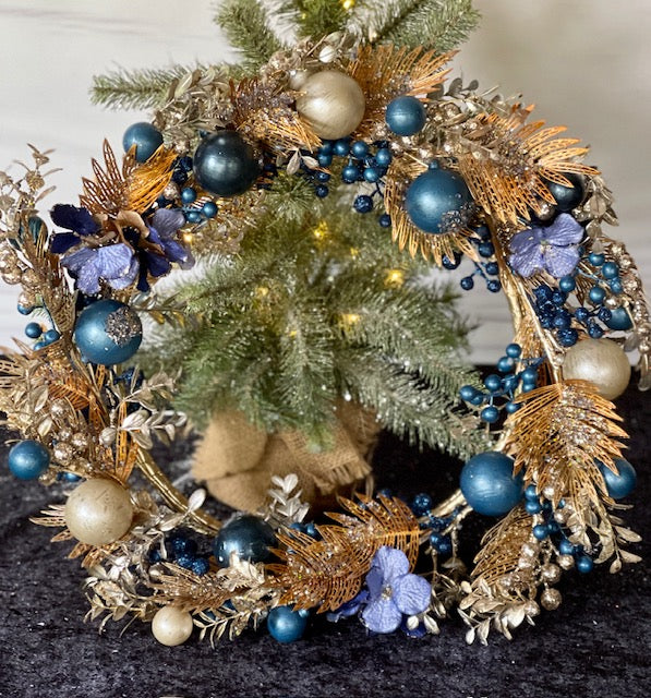 MAJESTIC GOLD NAVY BALL WREATH XQEKPWR