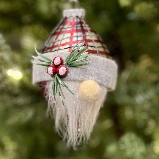GLASS SANTA ORNAMENT TARTAN HAT XGBSHTA