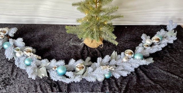 SNOWY SAGE SILVER BAUBLE GARLAND 6FT XDWSSGA
