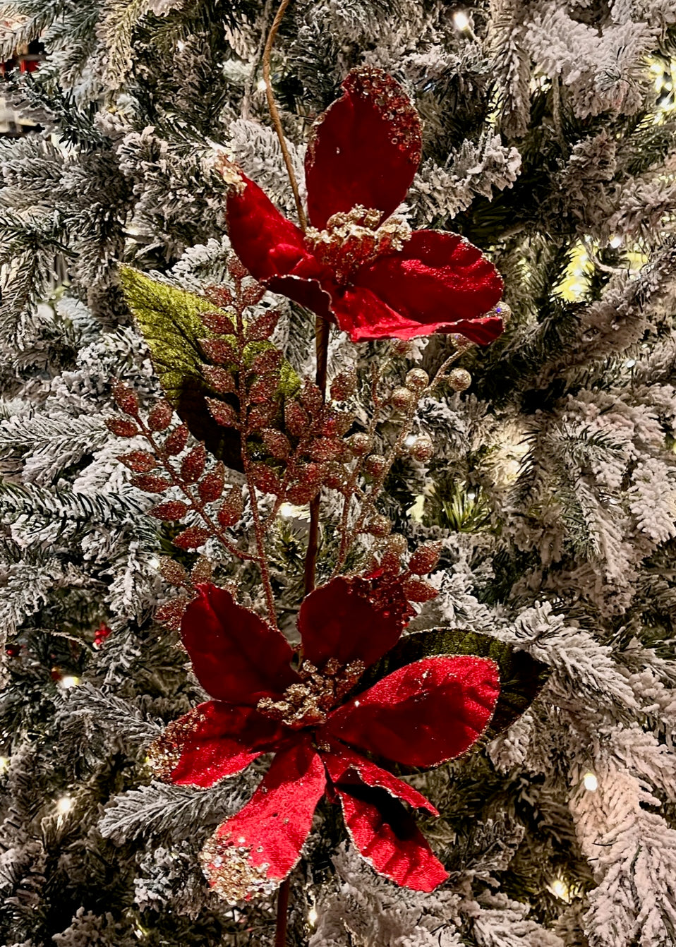 VELVET MAGNOLIA SPRAY RED XFVIFSR