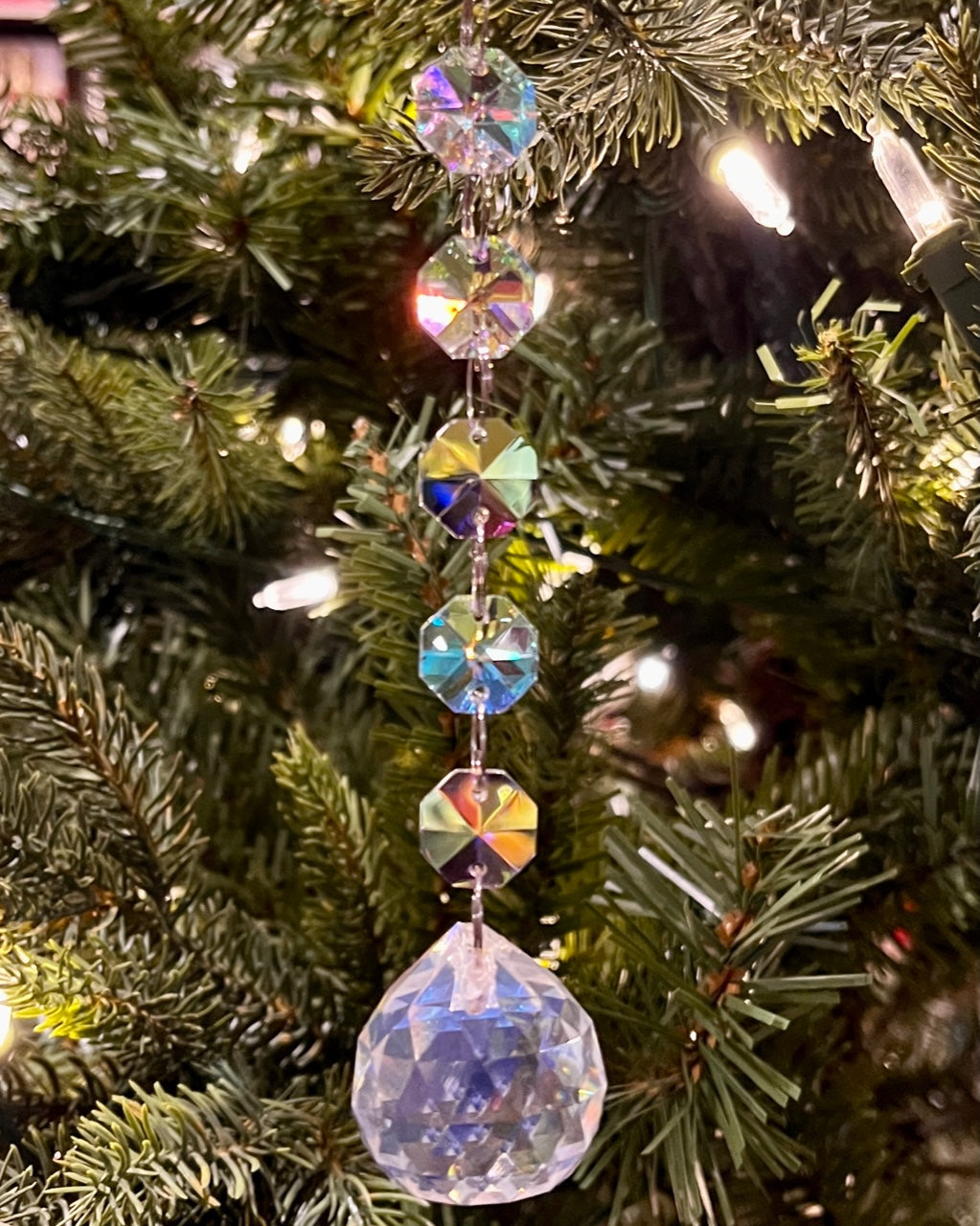 CRYSTAL IRRIDESCENT BALL DROP ORNAMENT XGUIBAD
