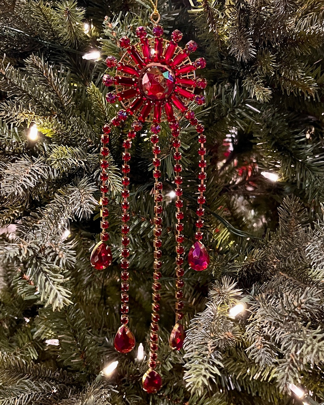 METAL ACRYLIC JEWEL RED ORNAMENT XVAVBJR