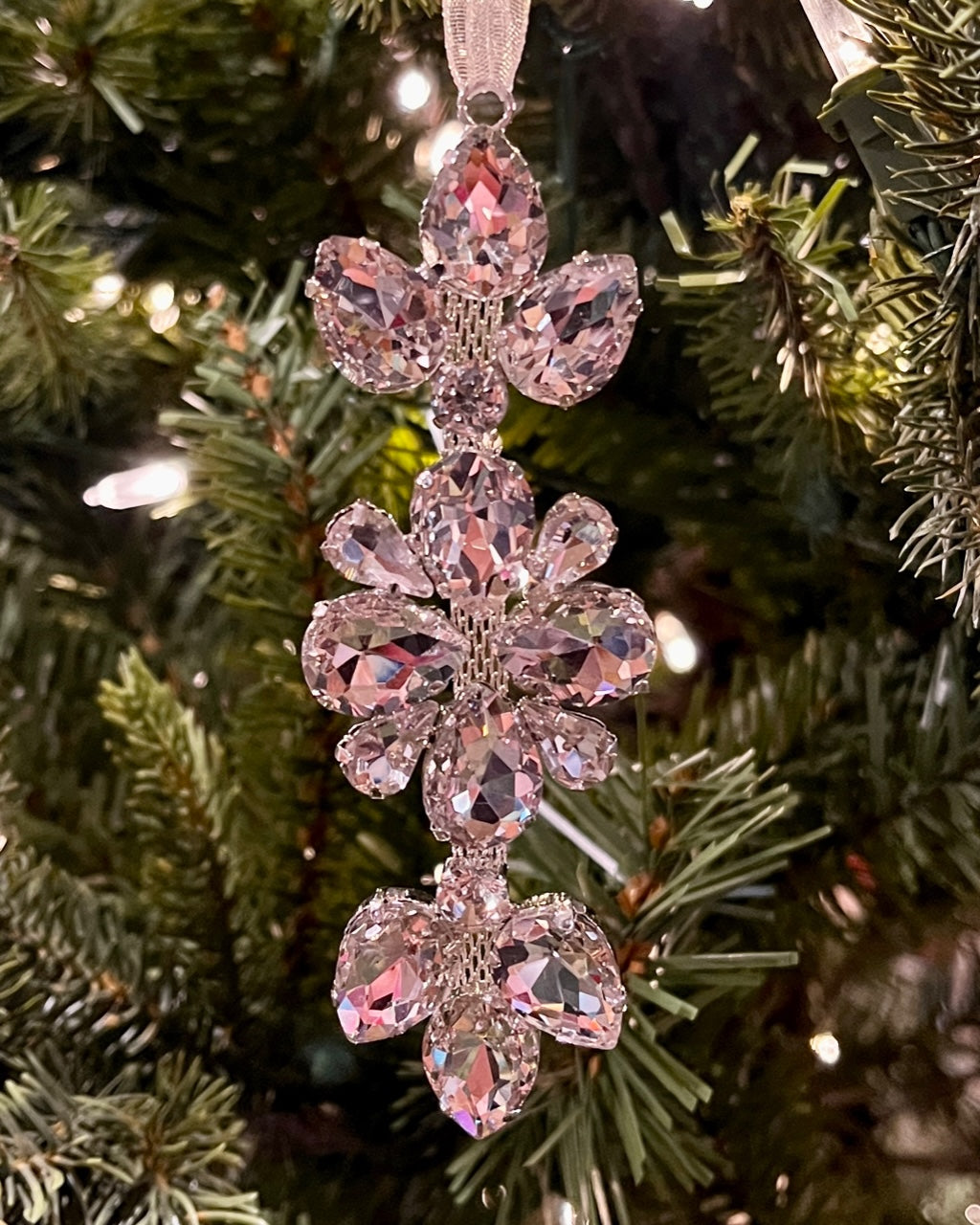 GLASS CLEAR JEWEL FLOWER DROP SML XVAVCFS