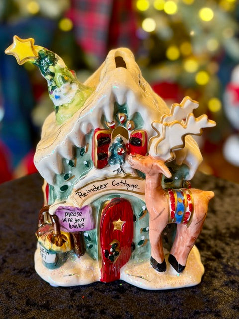 BLUE SKY CERAMICS - REINDEER COTTAGE