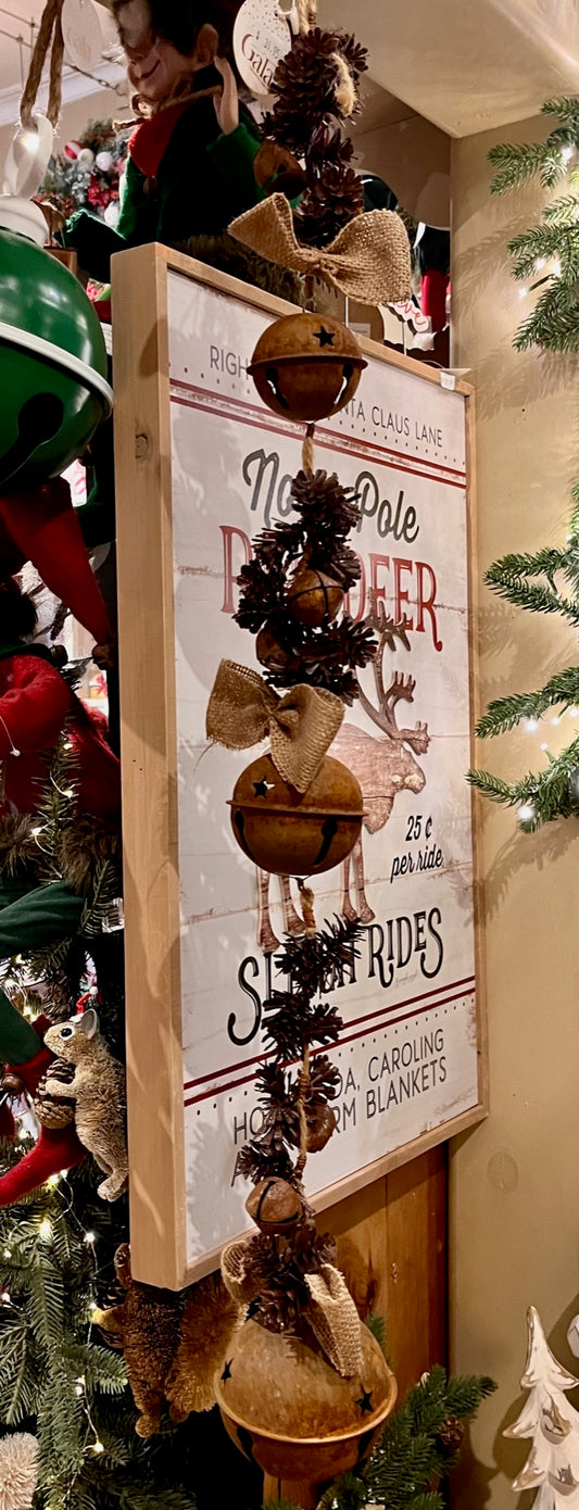 RUSTY BELL & PINECONE GARLAND XX11357