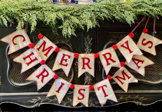 CREAM/RED MERRY CHRISTMAS BUNTING XX10651