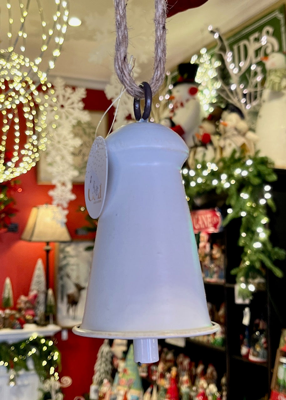 SMALL WHITE RUSTIC BELL XX12301