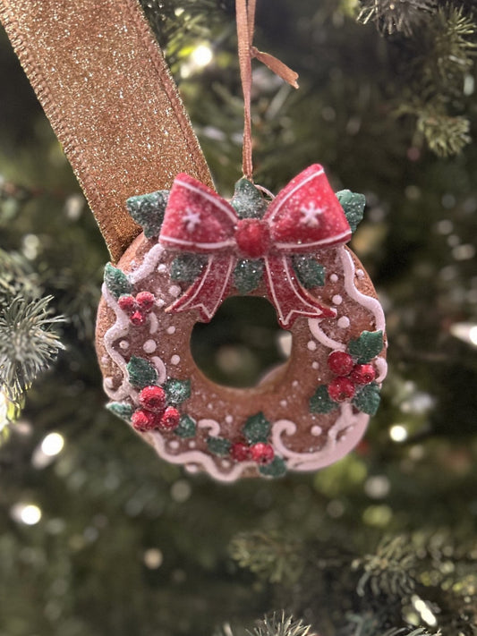 GINGERBREAD WREATH HANGING ORNAMENT XM0055