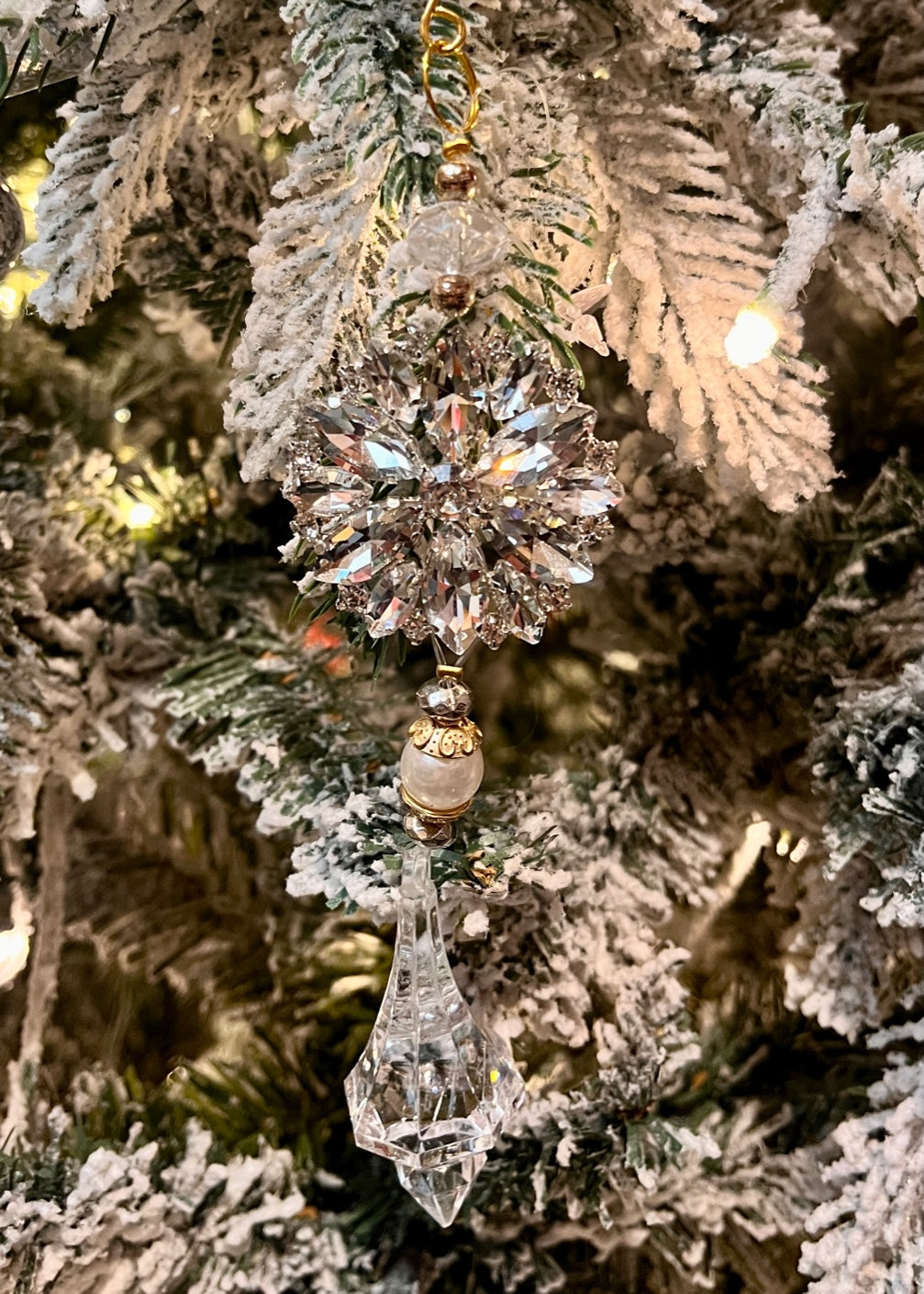 GOLD JEWELLED HANGING ORNAMENT XM0760