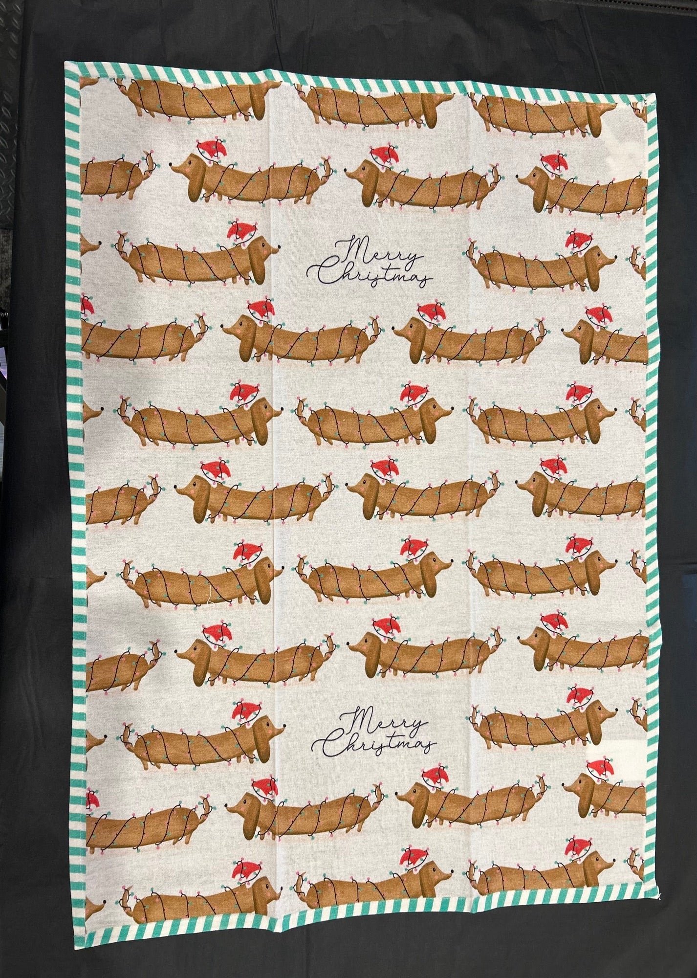 DACHSHUND CHRISTMAS TEA TOWEL XM1145