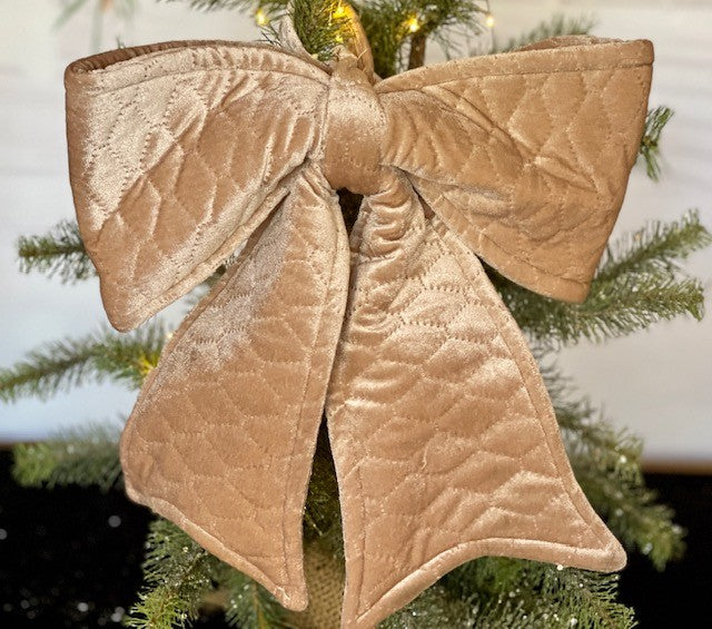 CHAMPAGNE QUILTED VELOUR LARGE BOW X302323