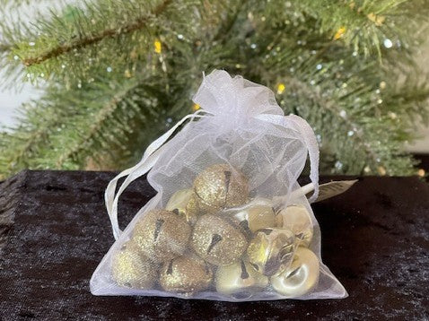 PACK OF 15 2CM CHAMPAGNE BELLS IN ORGANZA BAG X358061