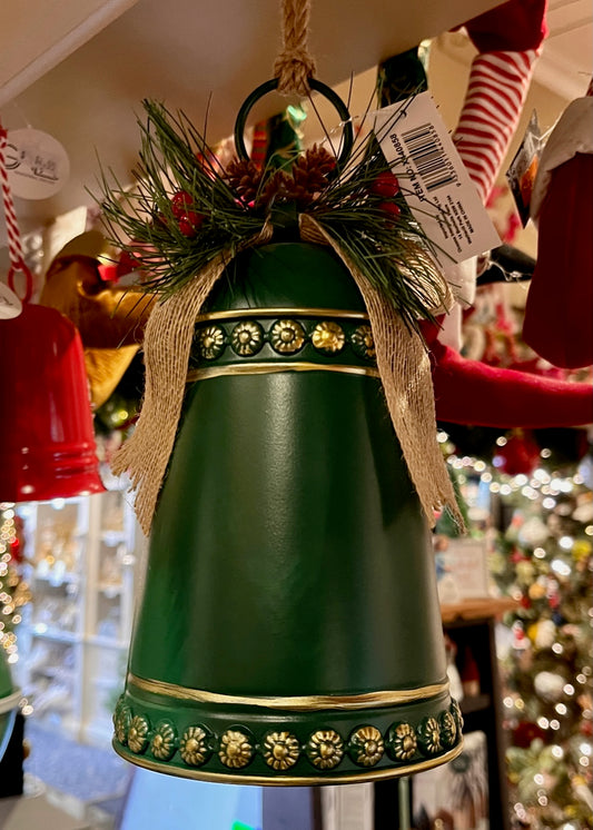 GREEN METAL BELL W/PINE&BERRY DETAIL X440858