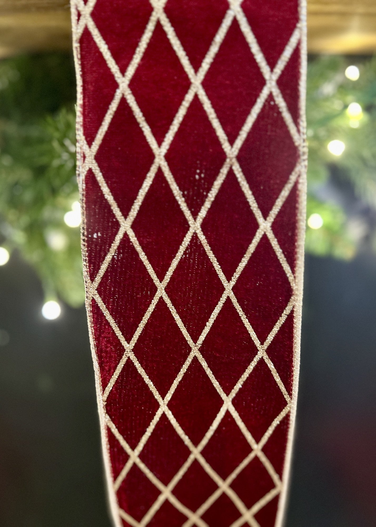 BURGUNDY VELVET RIBBON WITH GLITTER DETAIL & WIRE EDGE X443736