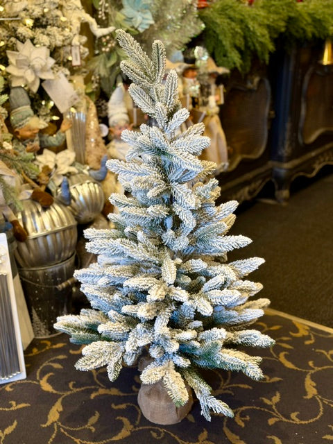 90CM FLOCKED CHRISTMAS TREE X467688