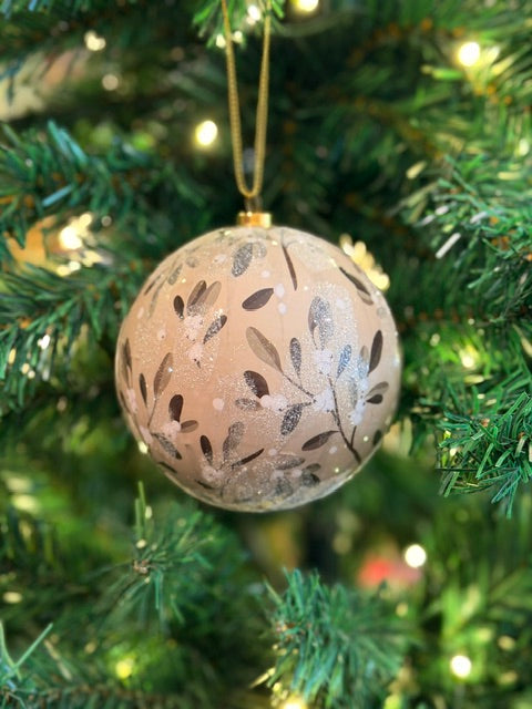 10CM MISTLETOE BAUBLE X492222