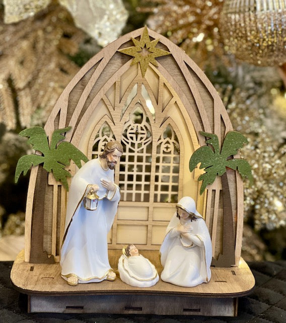 WOODEN NATIVITY FAMILY LED SCENE NS10312