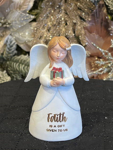 CHRISTMAS BLESSING ANGEL WHITE WITH GIFT ST10407
