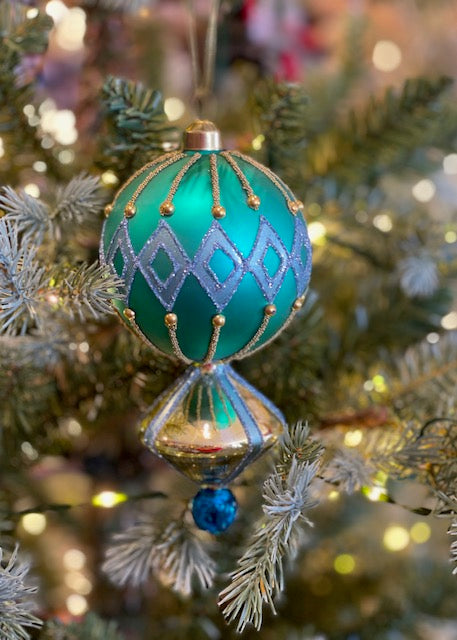 TEAL & BLUE CARINALE GLASS HANGING ORNAMENT X250227