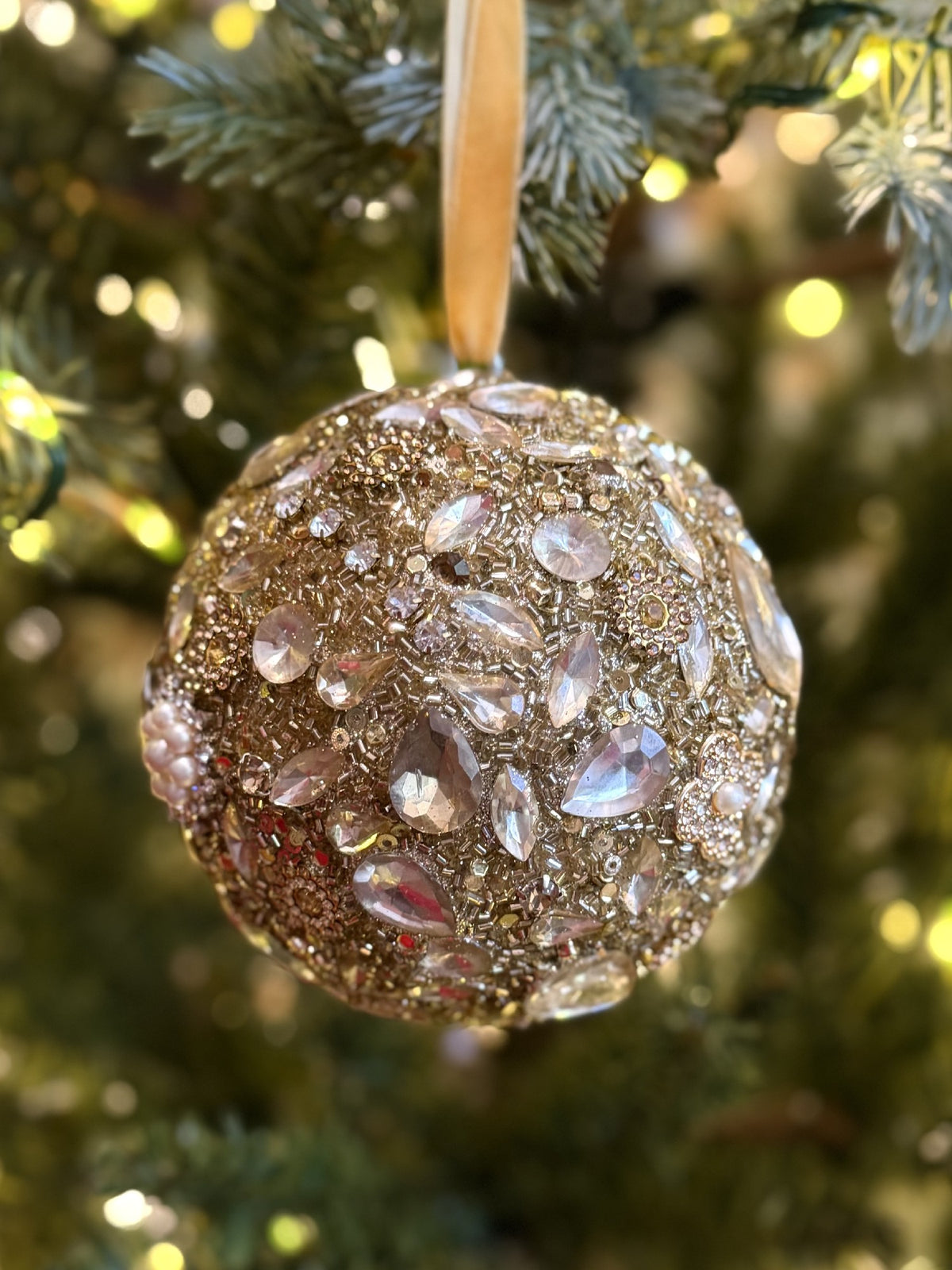 Oro Gem Bauble Gold X260202