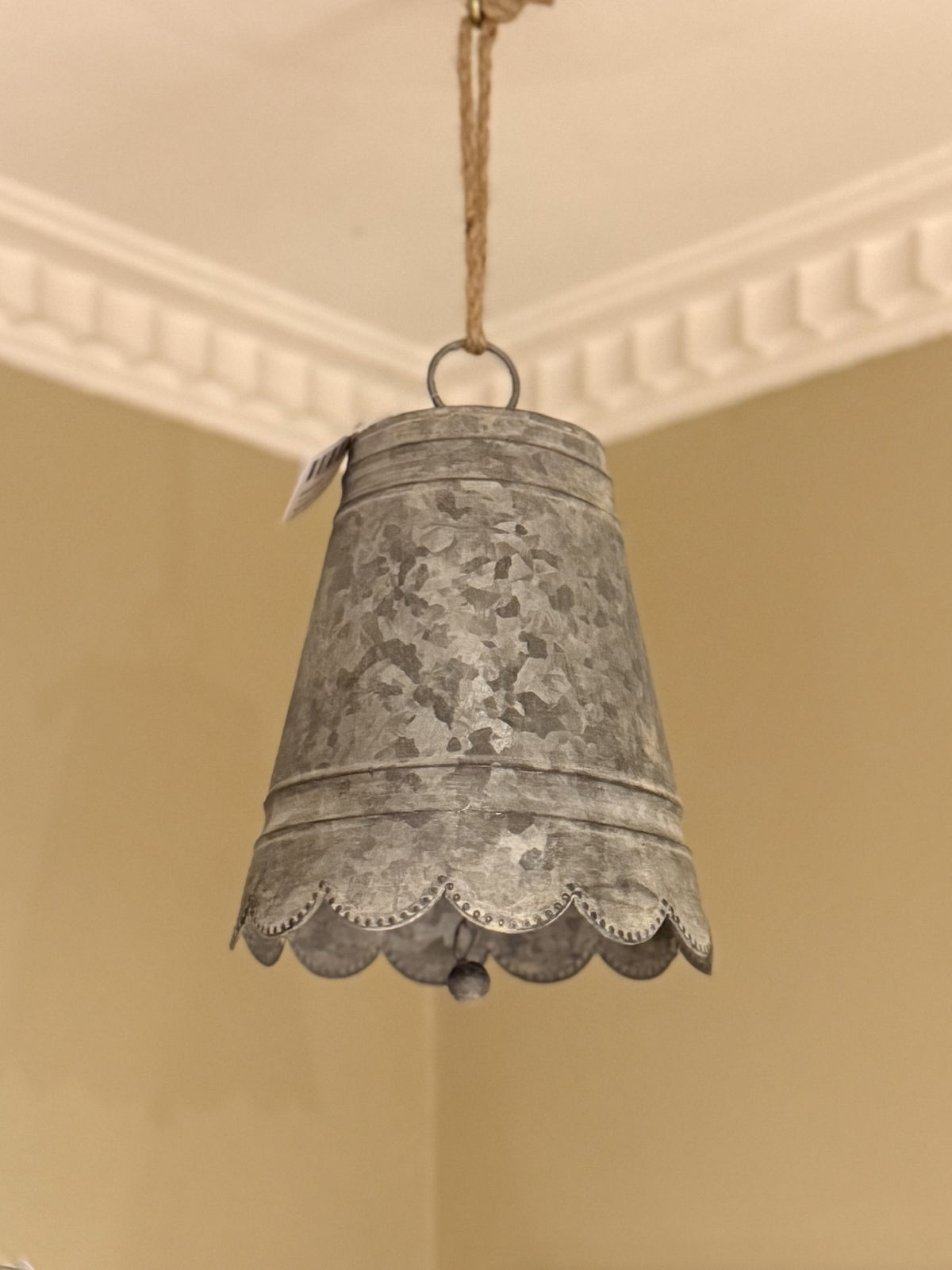 Anvers Scalloped Zinc Bell Small PPX261655