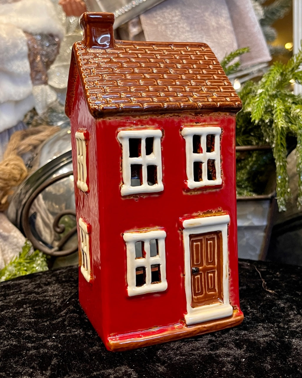 RED STONEWARE TEALIGHT TOWNHOUSE LH027