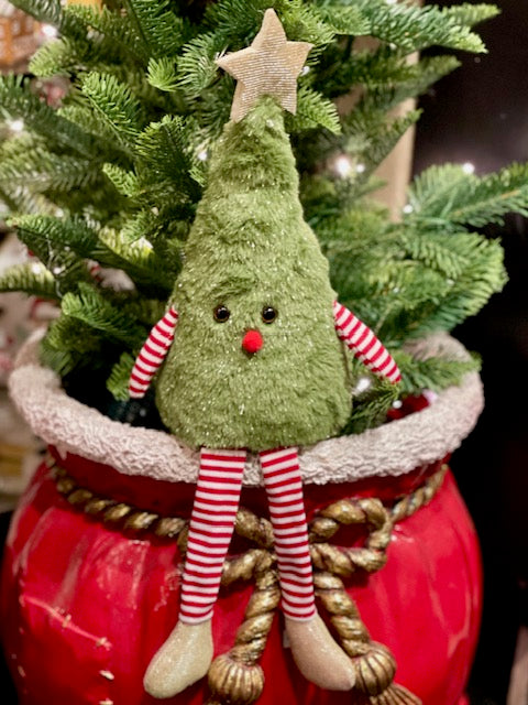 FLUFFY SITTING CHRISTMAS TREE LARGE UC571151