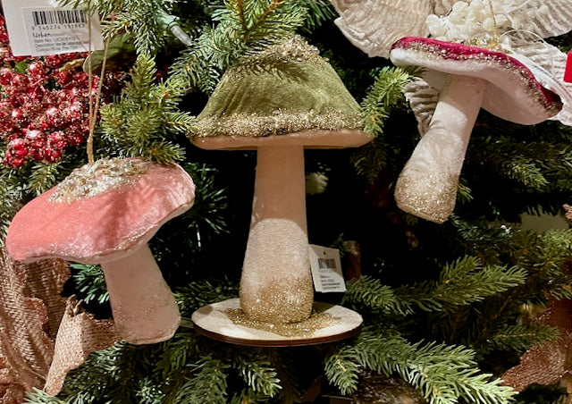WOODLAND HANGING BURGUNDY GLITTER TOADSTOOL ORNAMENT UC505109