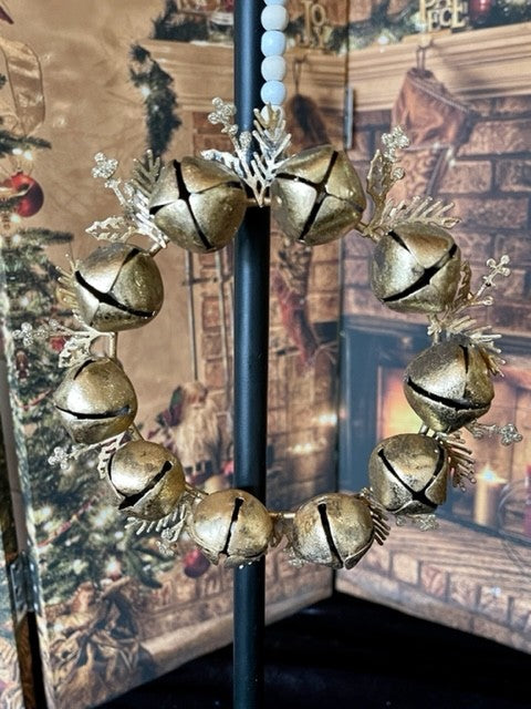 GOLD METAL WREATH WITH BELLS HANGING HS1206-4