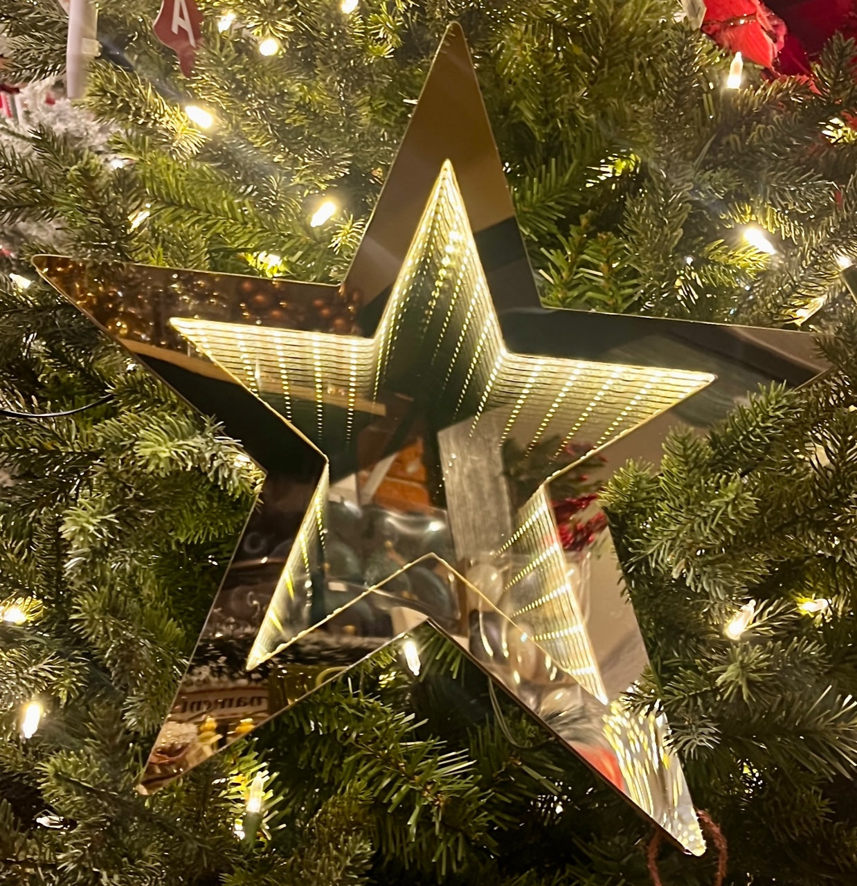 GOLD INFINITY STAR LIGHT XINF28