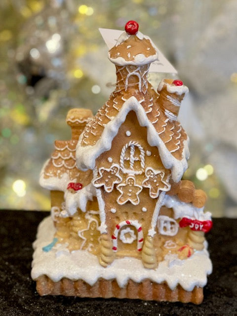 GINGERBREAD MANOR WITH WHITE ICING XSWT04
