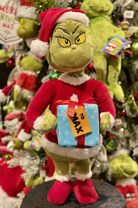 HOLIDAY GREETER GRINCH WITH GIFT XGR38