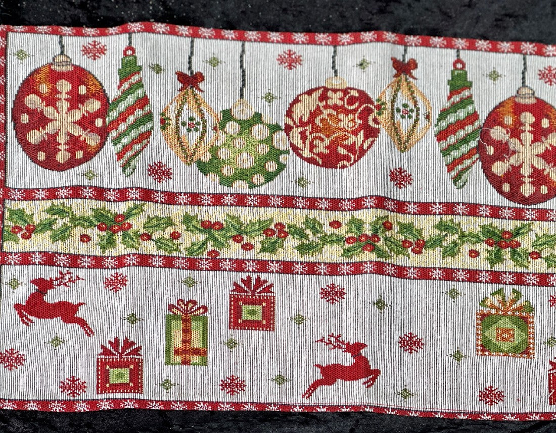 ORNAMENT GARLAND WITH DEER PLACEMAT 4278390