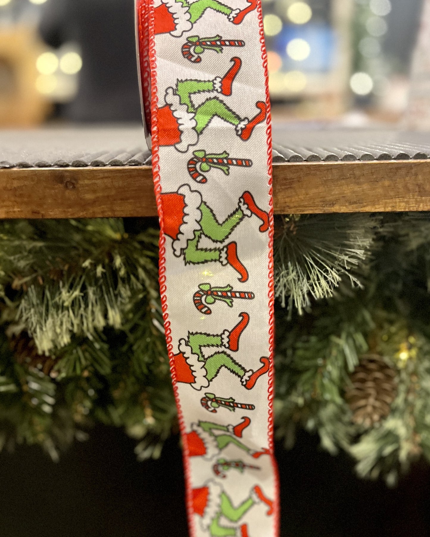 GRINCH LEGS RIBBON 42783113