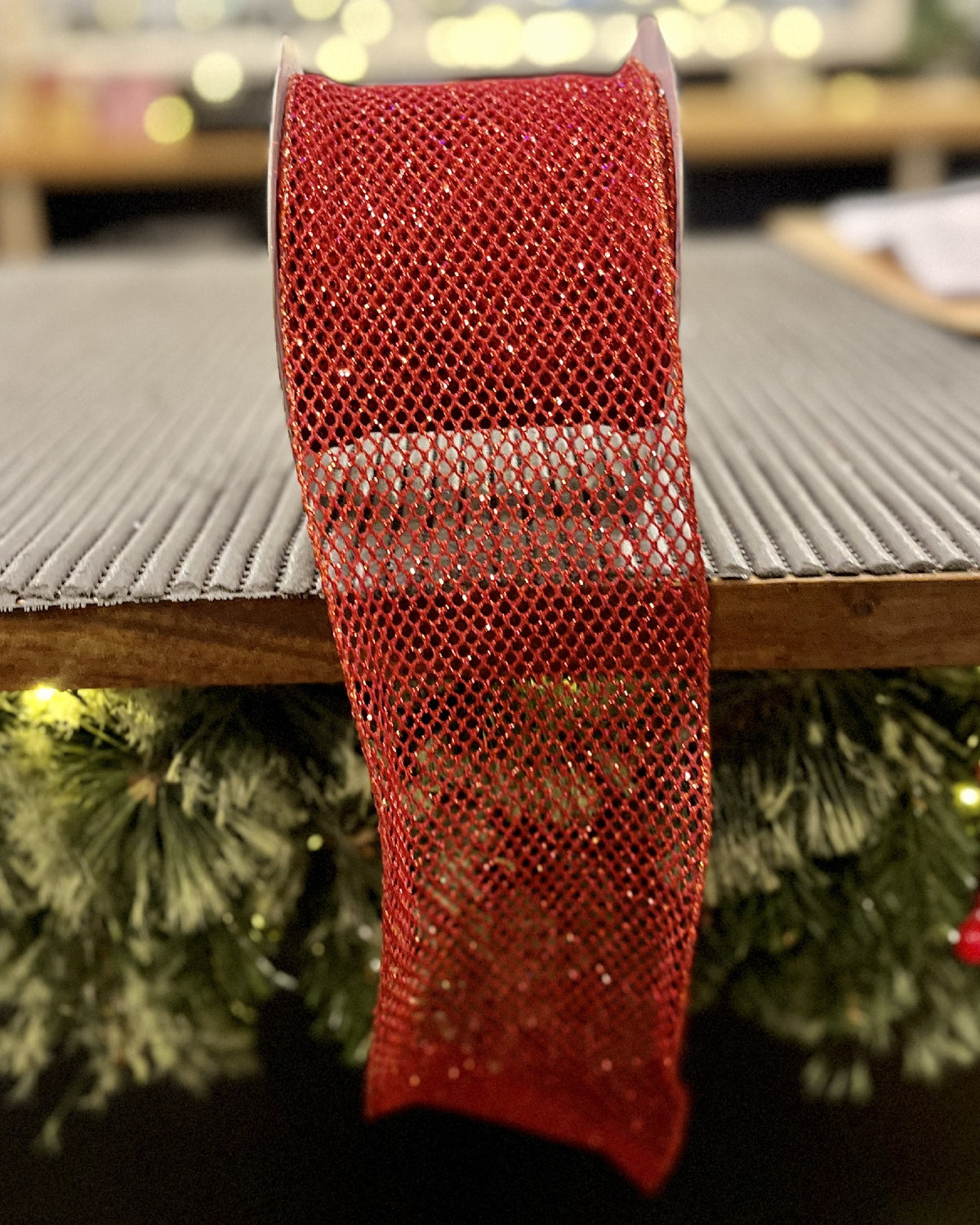 Mesh Ribbon Sample RED WIDE 10 METRE MESH RIBBON 4283416R – Making Spirits Bright