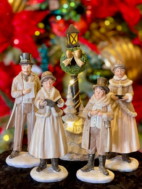 5 Piece Natural Caroler Family SCY213