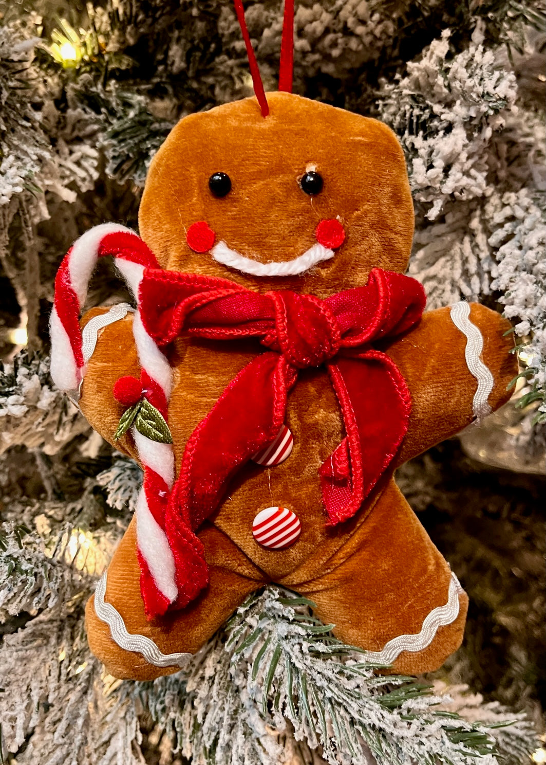 Candycane Gingerbread Man Hanging Ornament SNE600
