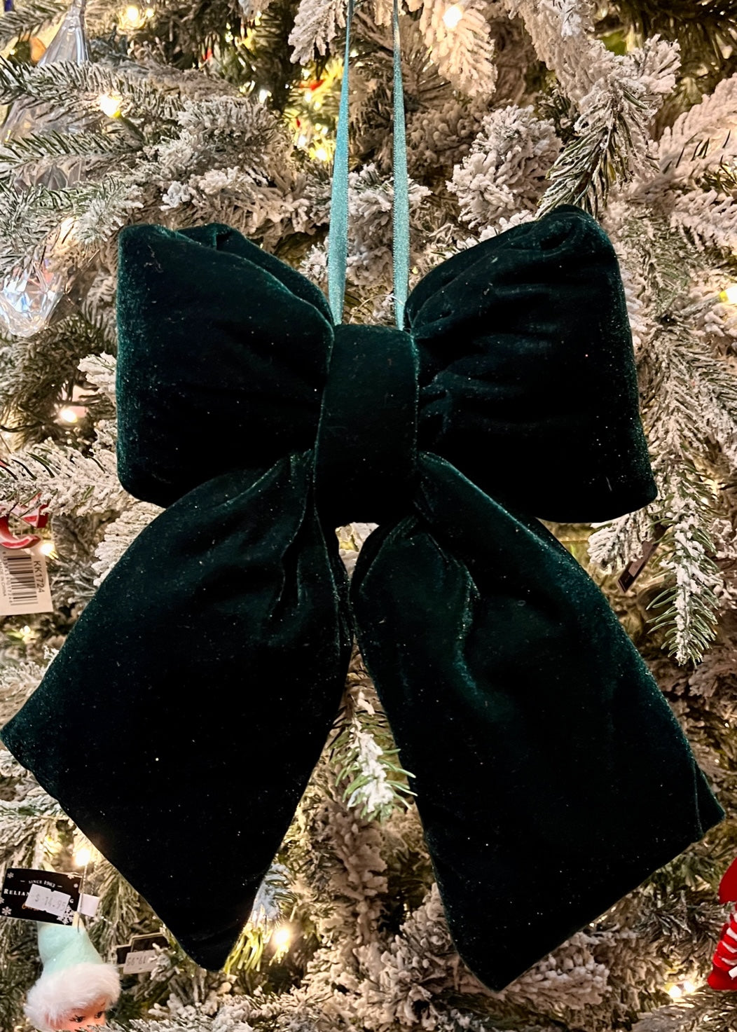 Emerald Green Velvet Bow Hanging SNE607