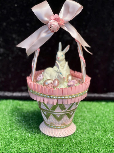 RABBITS IN FLOWER BASKET BTEM022